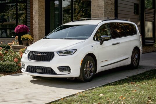 2023 Chrysler Pacifica Road Tripper